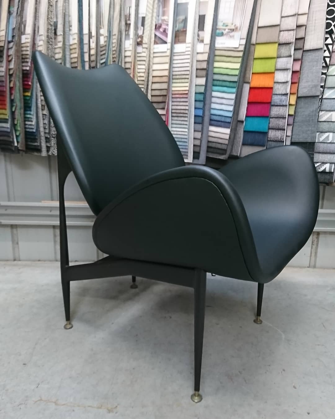 robert_langham_upholstery_Launceston Upholstery Grant Featherston Scape lounge chair